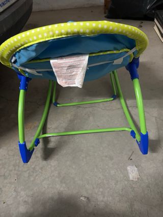 Tumbona para bebé con diseño infantil