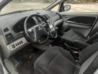 Mitsubishi Grandis 2008