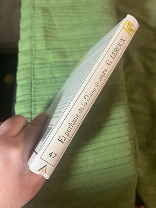 El perfume de la dama de negro - Gaston Leroux
