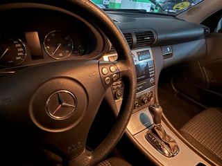 Mercedes-Benz Clase C 2003