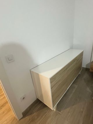Mueble blanco y madera 3 puertas 1,50cm