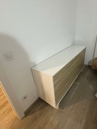 Mueble blanco y madera 3 puertas 1,50cm
