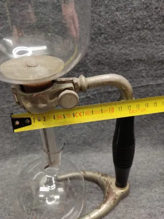 Antigua cafetera de bola Cona