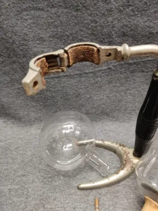 Antigua cafetera de bola Cona