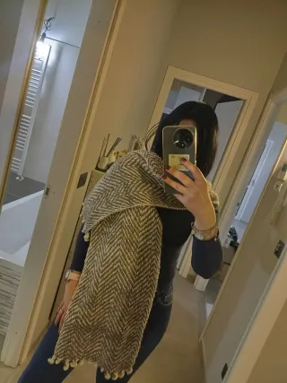 Sciarpone OVS beige e marrone