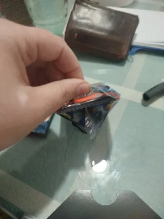 Caja metálica Pokémon Trading Card Game