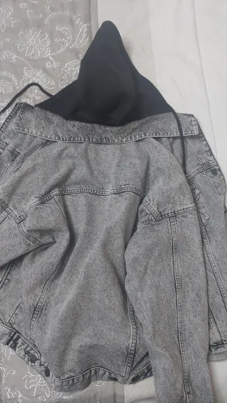 Chaqueta Vaquera con Capucha