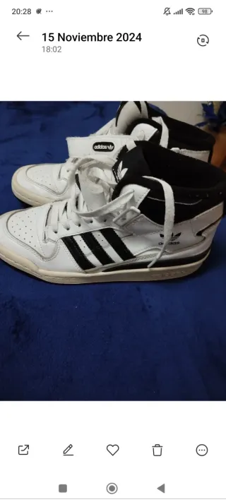 Zapatillas Adidas Blancas y Negras