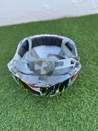 Casco climbing technology. Talla L.