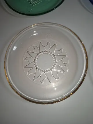 Juego de 4 platos decorativos de cristal