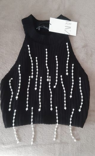 Top sin mangas. Tejido de chenilla. De Zara. Nuevo