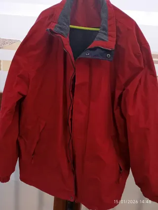Anorak hombre rojo