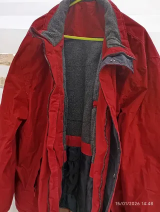 Anorak hombre rojo