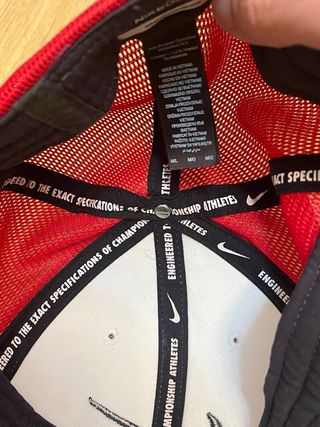 Gorra Nike Golf Roja y Blanca