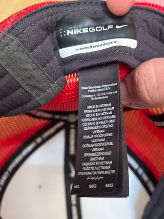 Gorra Nike Golf Roja y Blanca