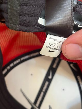 Gorra Nike Golf Roja y Blanca