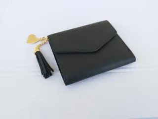 Portafoglio donna floreale con ciondoli