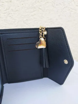 Portafoglio donna floreale con ciondoli