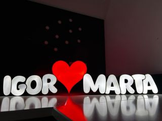 Lámparas LED con tu nombre de tu pareja o familia