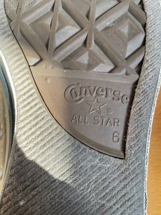 Zapatillas Converse Blancas y Rojas