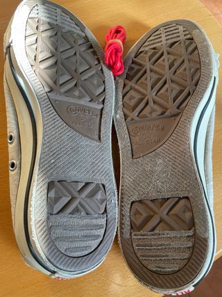 Zapatillas Converse Blancas y Rojas