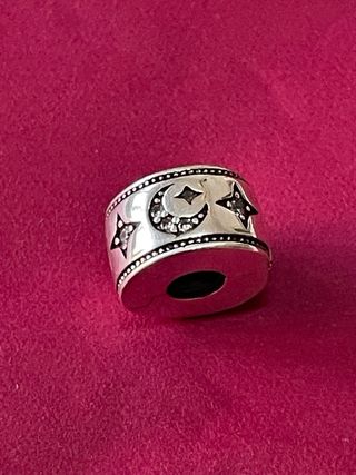 Charm Luna y Estrellas Plata