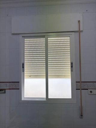 Ventana corredera aluminio blanco