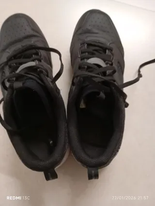 Zapatillas Rockrider spinning negras y blancas