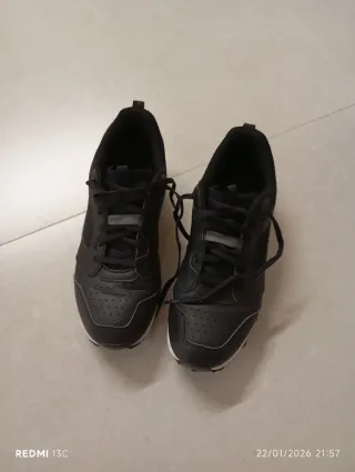 Zapatillas Rockrider spinning negras y blancas