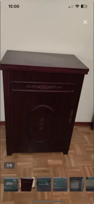 Máquina de coser Alfa Royale con mueble vintage.