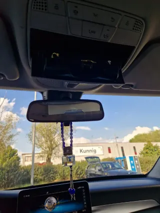 Mercedes-Benz  C 200