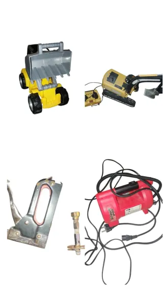 Lote de herramientas y juguetes ( leer)