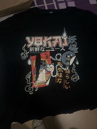 Camiseta Negra Estampada Gatos Japoneses