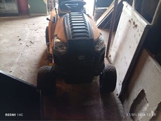 Tractor Cortacésped Cub Cadet LT2 + Remolque