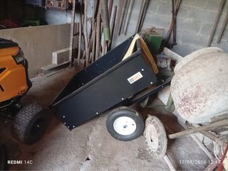 Tractor Cortacésped Cub Cadet LT2 + Remolque