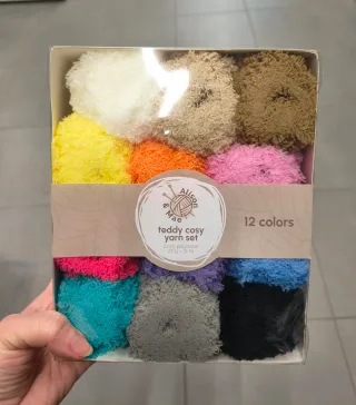 Set 12 Gomitoli Teddy Cosy Yarn Alison & Mae