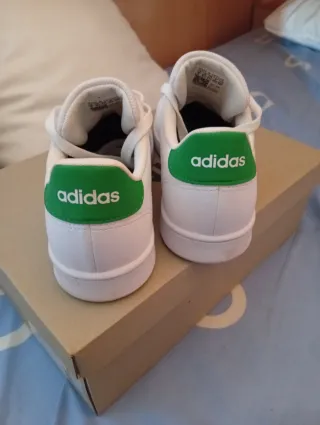 Zapatillas Adidas Blancas y Verdes