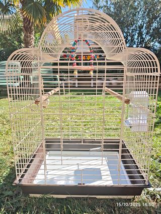 Jaula para pájaros beige y multicolor
