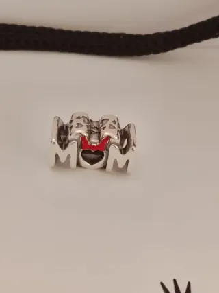 Pandora charm Mamma con cuore rosso Disney