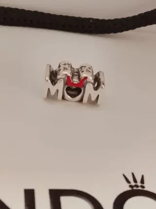 Pandora charm Mamma con cuore rosso Disney