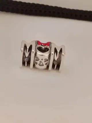 Pandora charm Mamma con cuore rosso Disney
