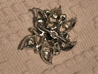 Spilla vintage anni '60 fiore strass