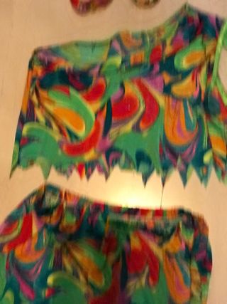 Disfraz colorido top y falda