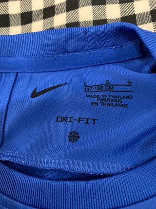 Camiseta deportiva Nike azul talla L niño