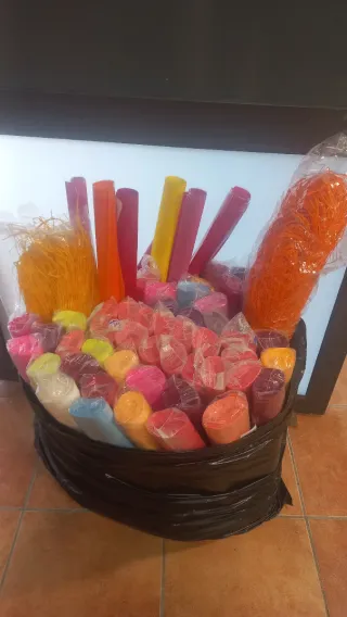 Rollos Papel Pinocho, Charol y Rafia Colores