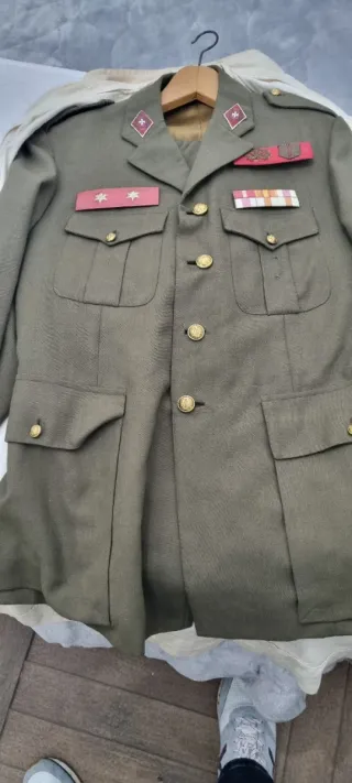 Traje militar antiguo