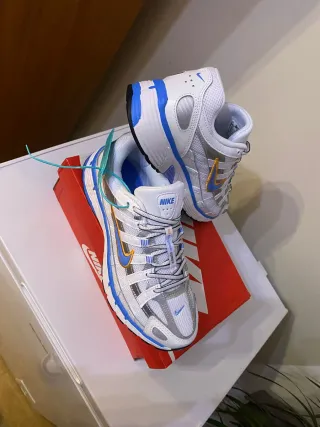 Nike P-6000 Plata y Azul