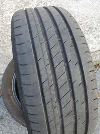 Neumáticos Goodyear 205/50/17 93W