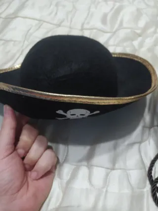 Sombreros de Disfraces Pirata, Policía y Vaquero