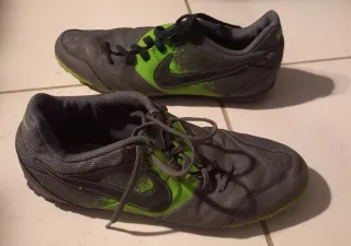 Scarpini calcio Nike grigio/verde